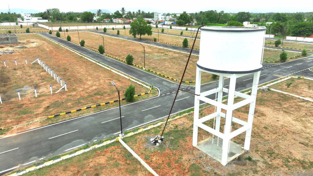 classic avenue phase i Plot