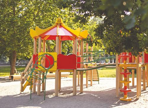  residena Children's play area