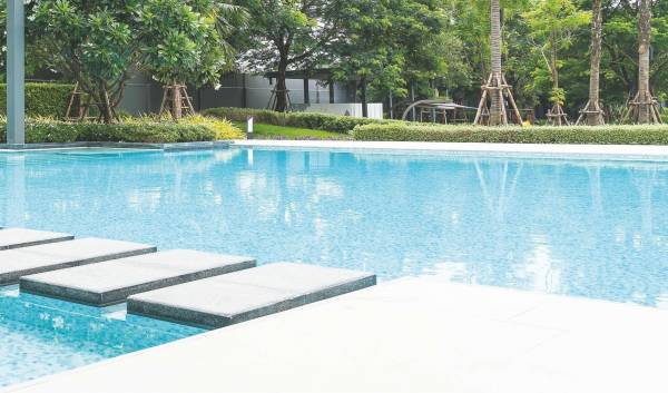  residena Swimming Pool