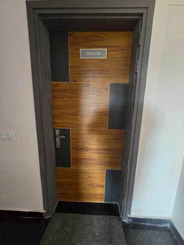 Entrance Lobby heights Entrance Lobby