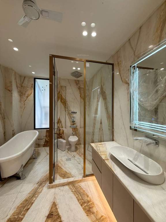  luxury floor 35 Bathroom