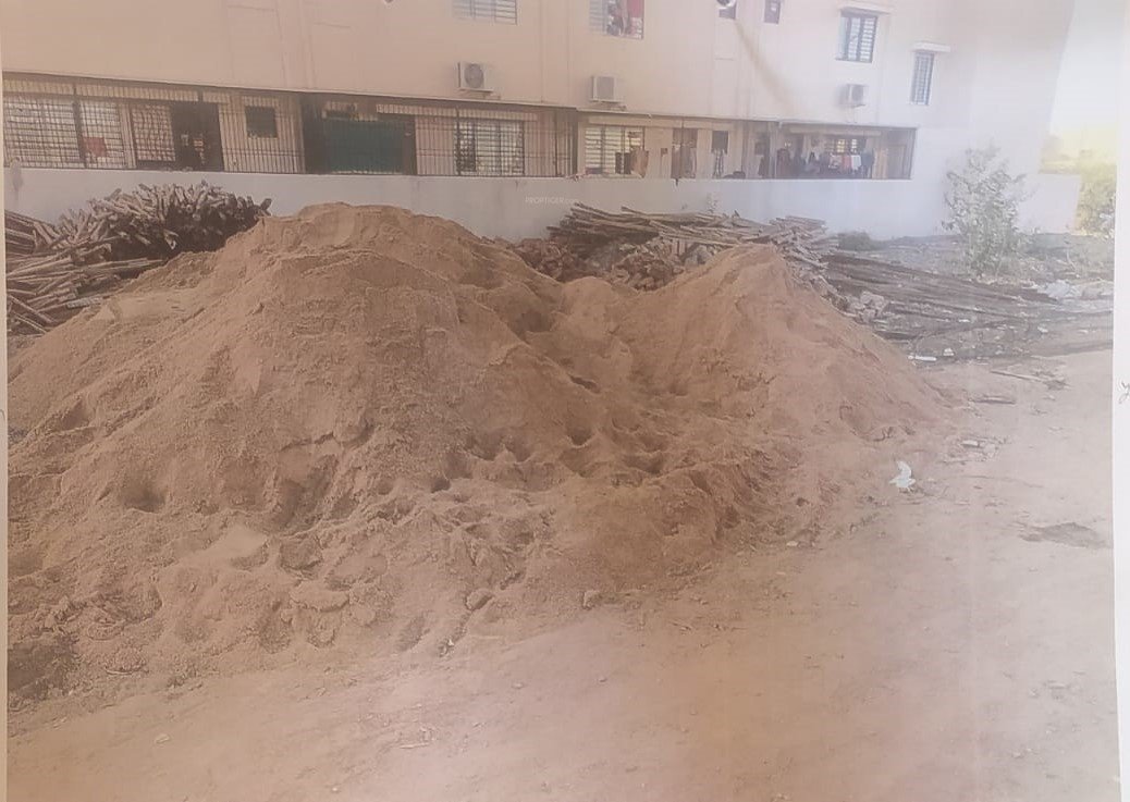 arham residency Plot