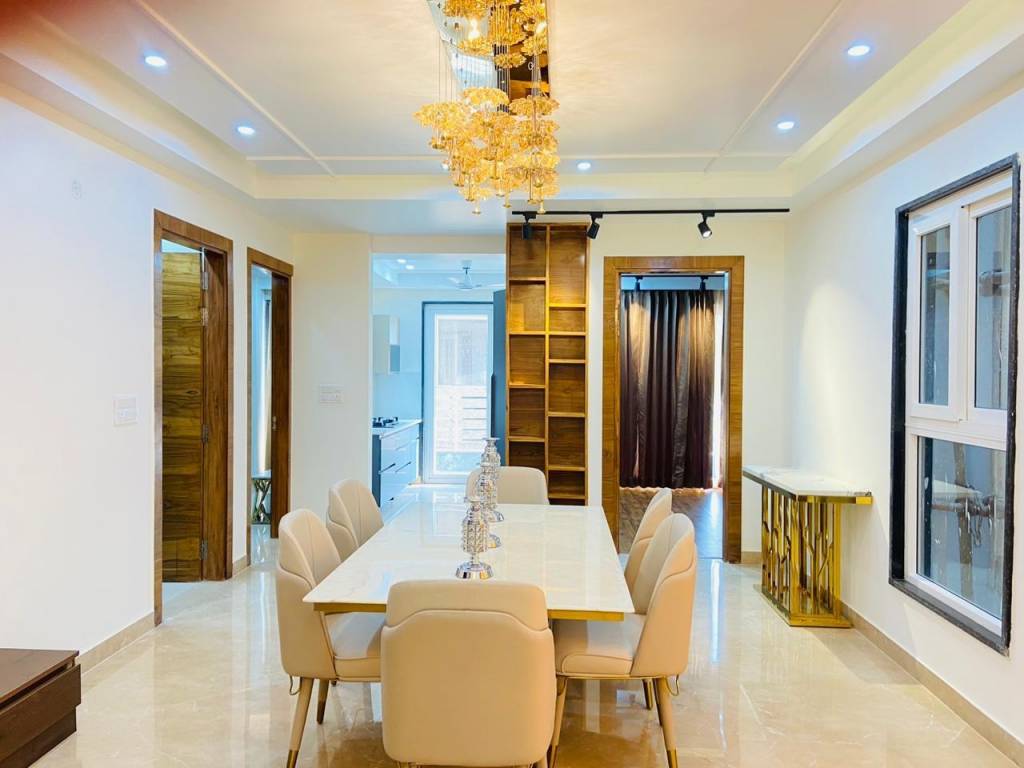  nirwana luxury floors Dining Area