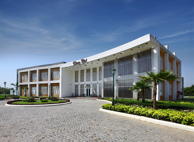  estate one Elevation