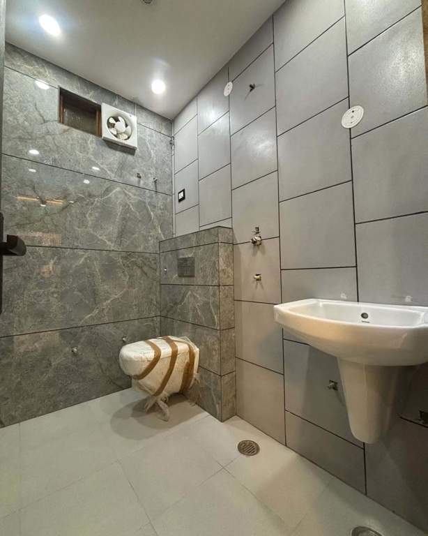 ram dream homes Bathroom