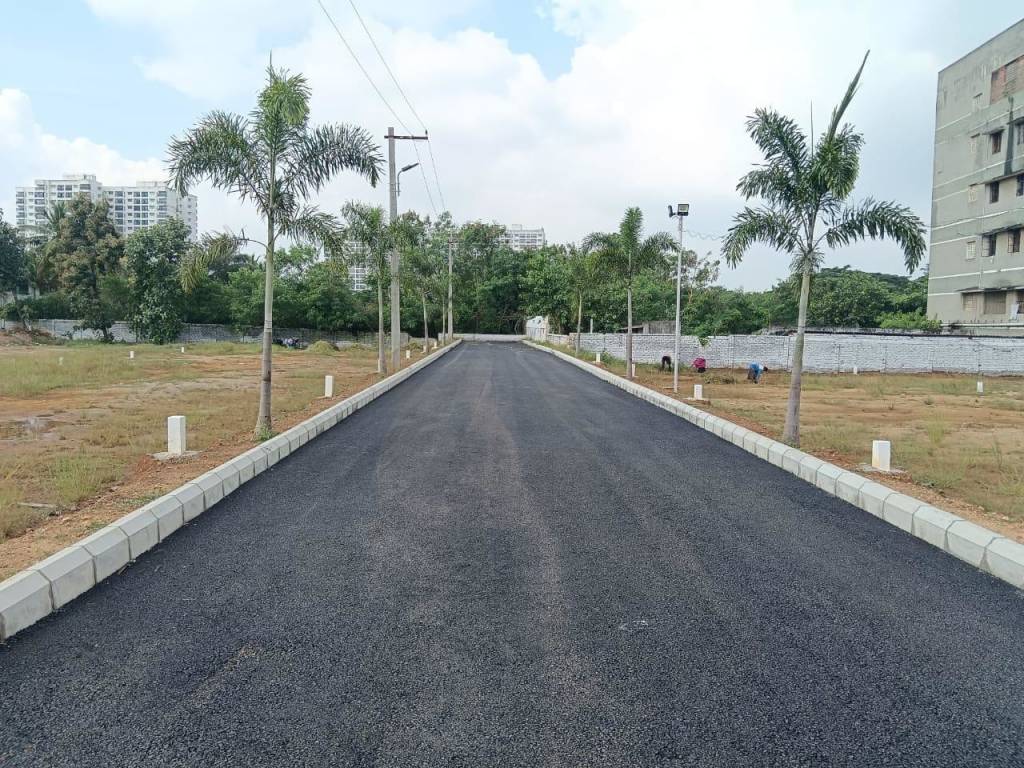  new town Internal Roads & Footpaths