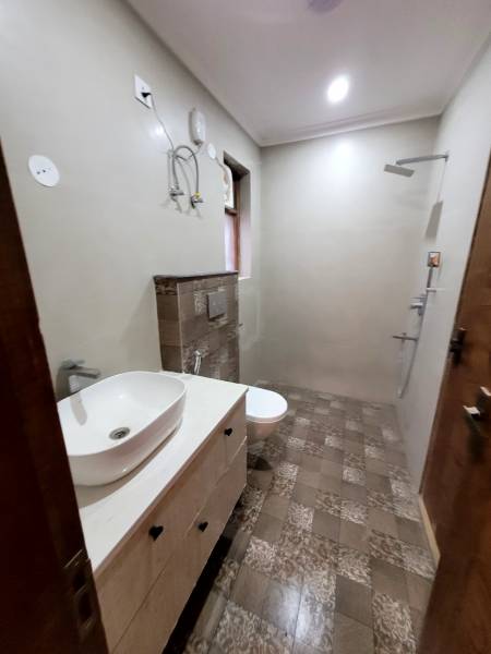  premium-floors Bathroom