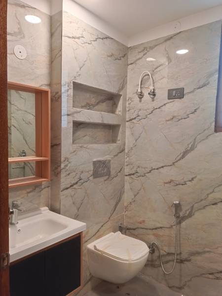  platinum-floors Bathroom