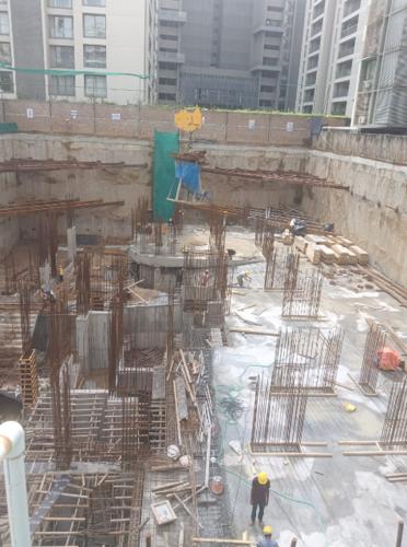  skyscape Rashmi Sky Scape Tower A Construction Status July-25