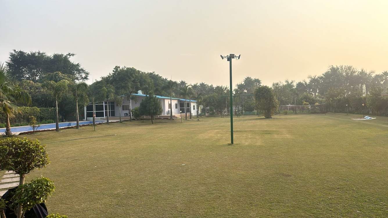  heavenly farm house Others