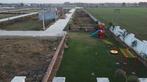  city Children's play area