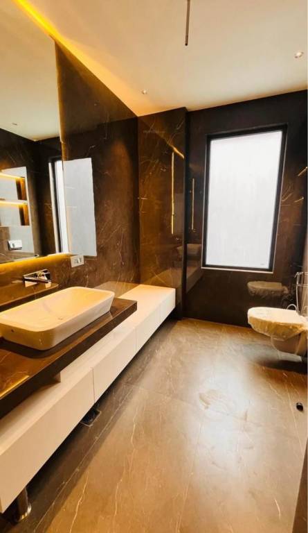  luxury floor 5 Bathroom