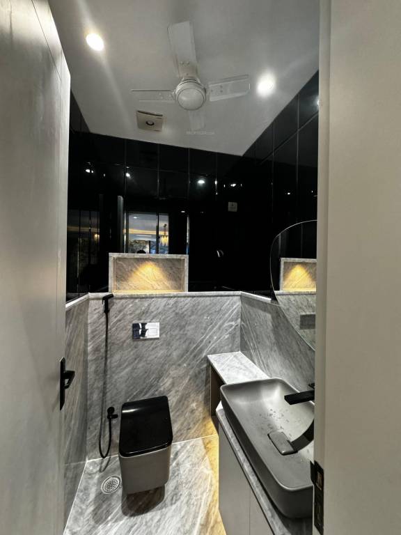  luxury floor 5 Bathroom