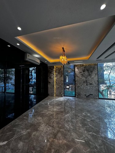  luxury-floor-5 Living Area