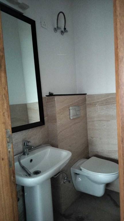  mayfield garden Bathroom