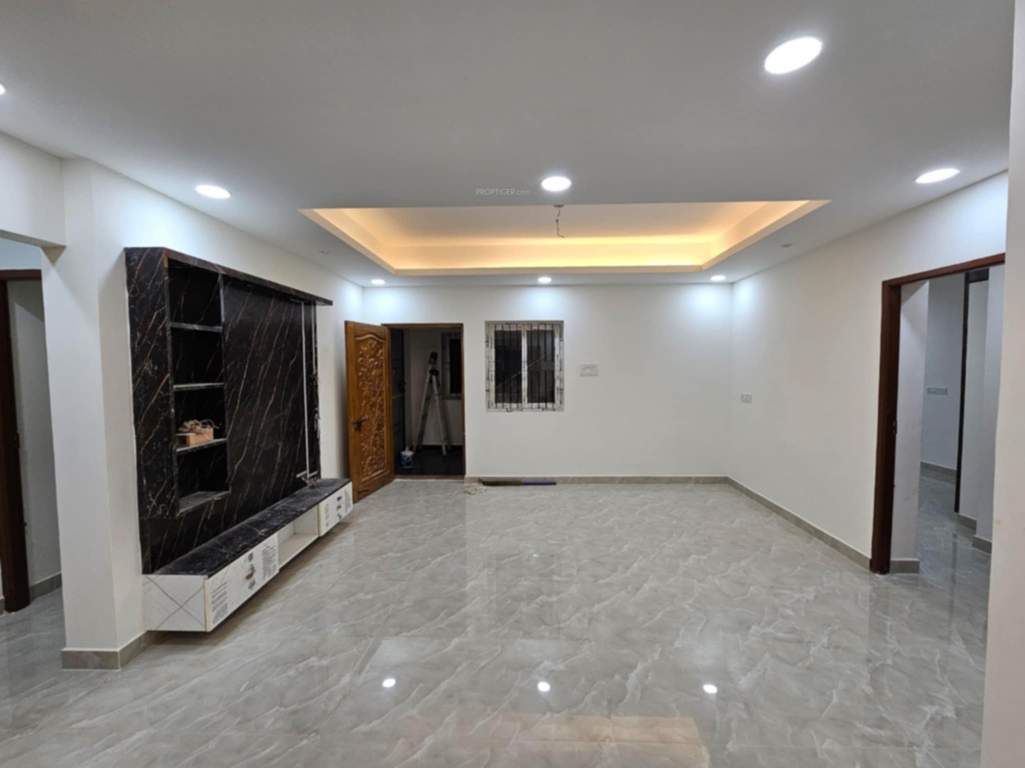  sai grand Living Area
