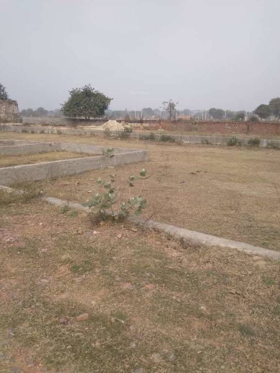 manav enclave Plot