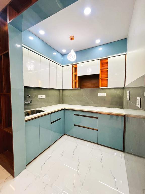  the crest Kitchen