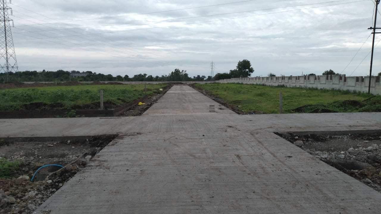 dham Plot