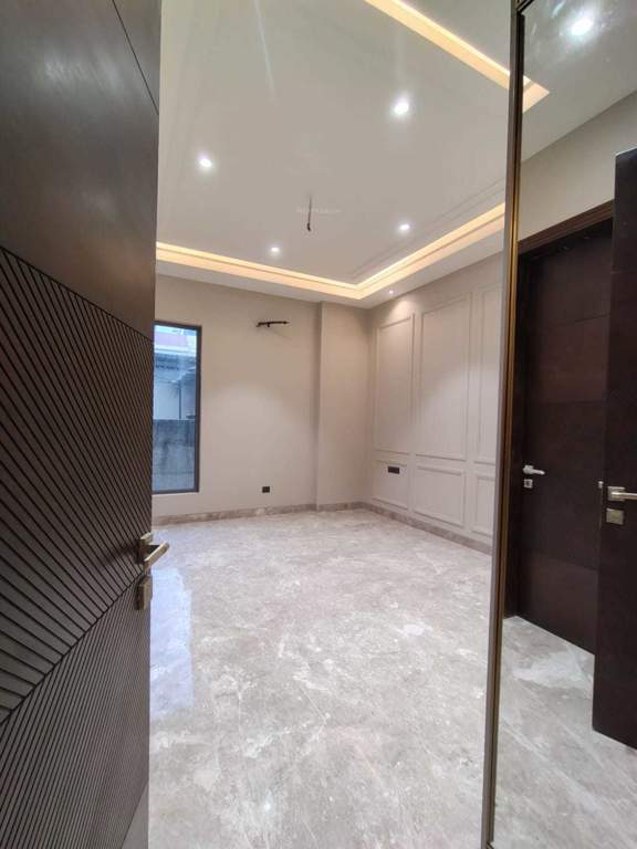  villas and plots in paschim vihar Bedroom