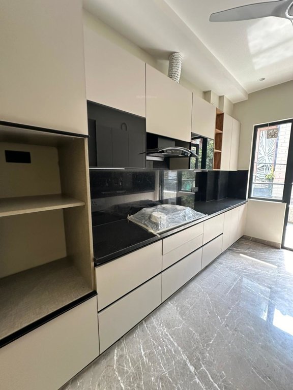  villas and plots in paschim vihar Kitchen