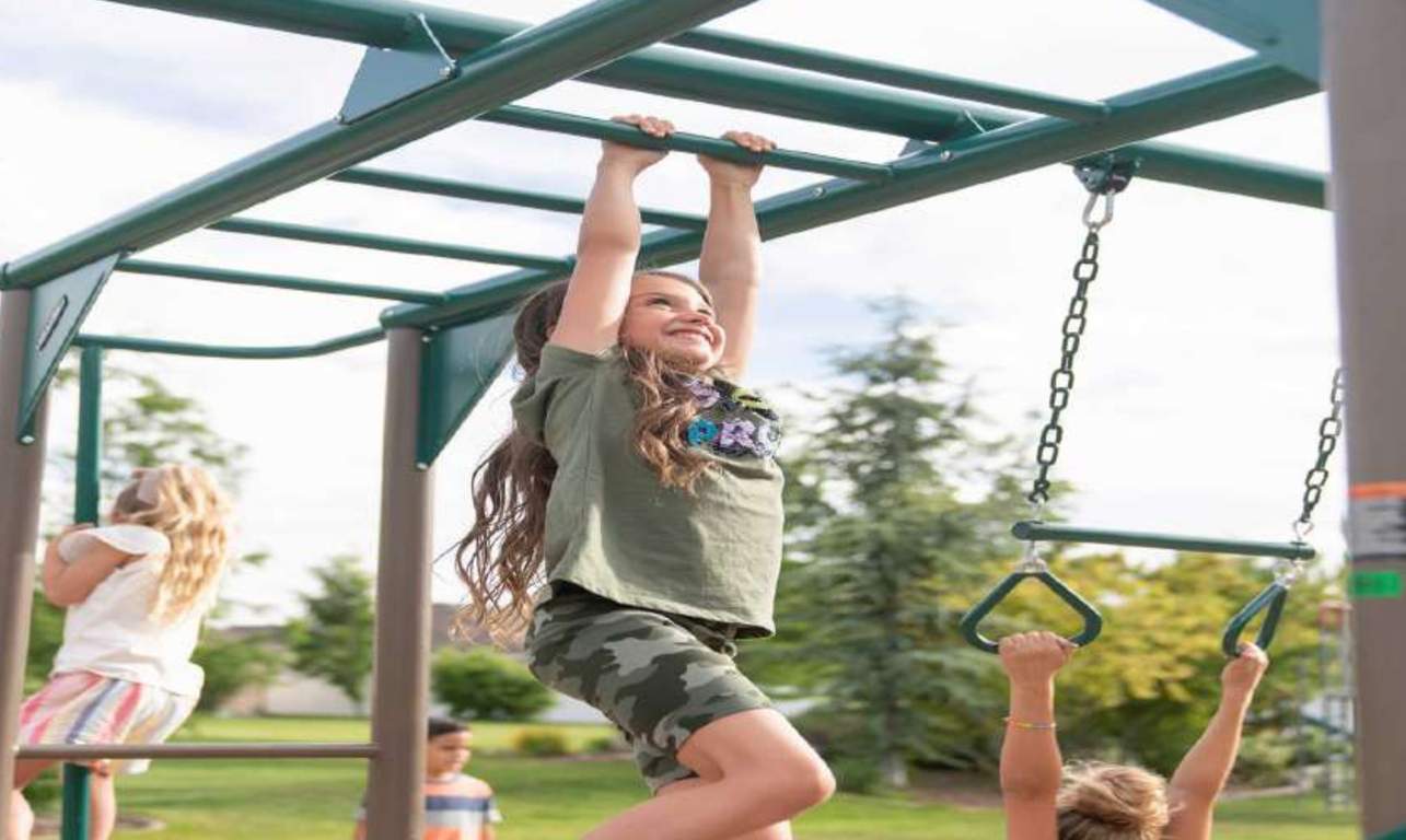  radhe krishna vrindavann 1 Children's play area