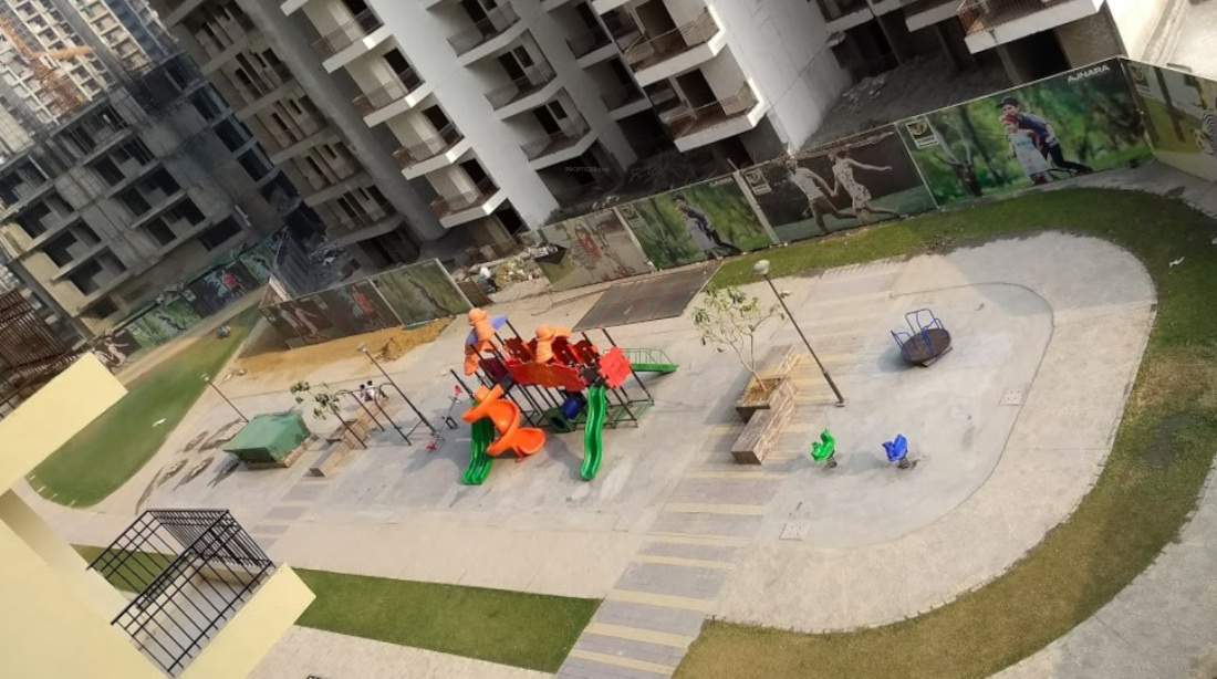  le garden phase 3 tower k l m & n Children's play area