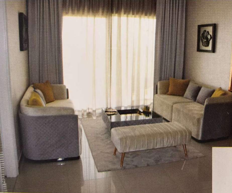  le garden phase 3 tower k l m & n Living Area