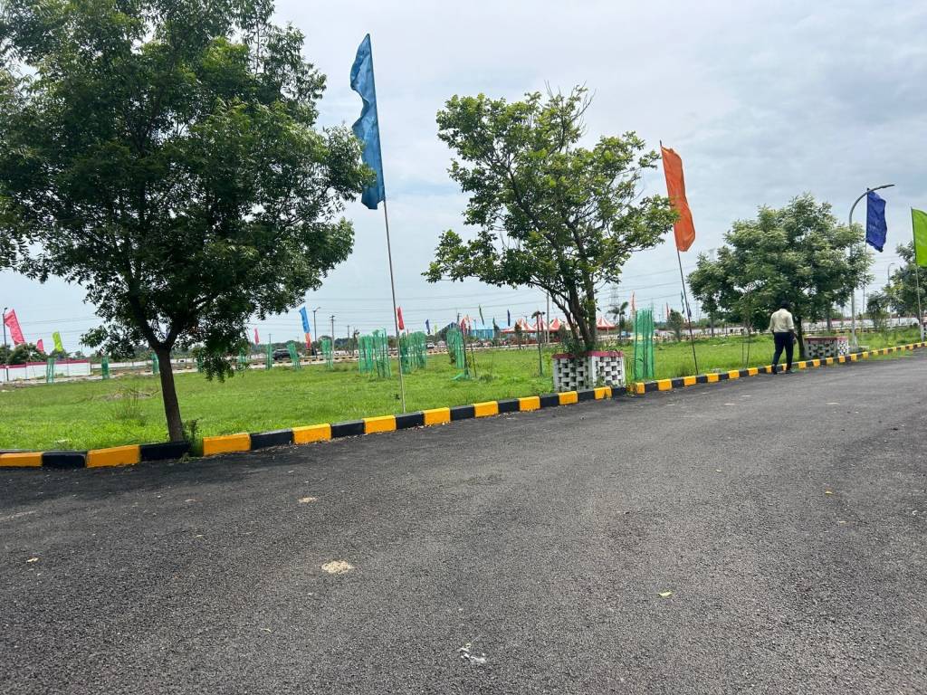  jjs nagar Plot