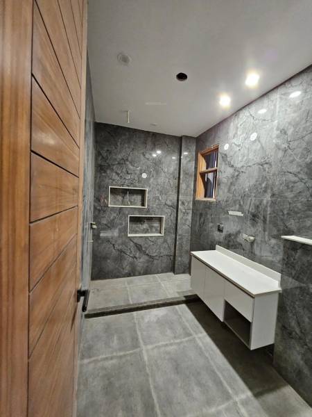  titanium-floors Bathroom