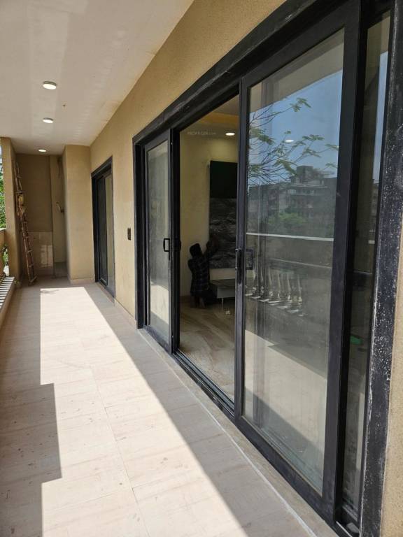  titanium floors Lobby