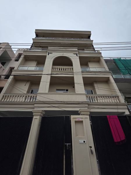 Elevation luxurious-sliver-floors Elevation