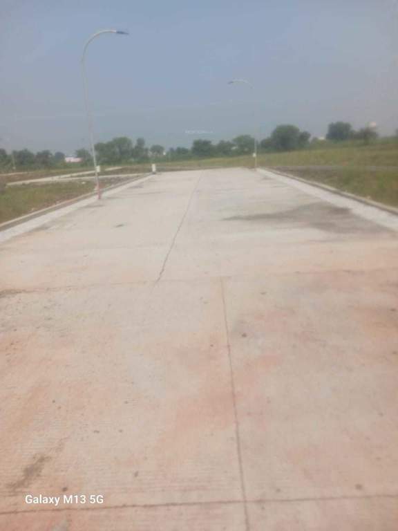  new anand vihar 5 Plot
