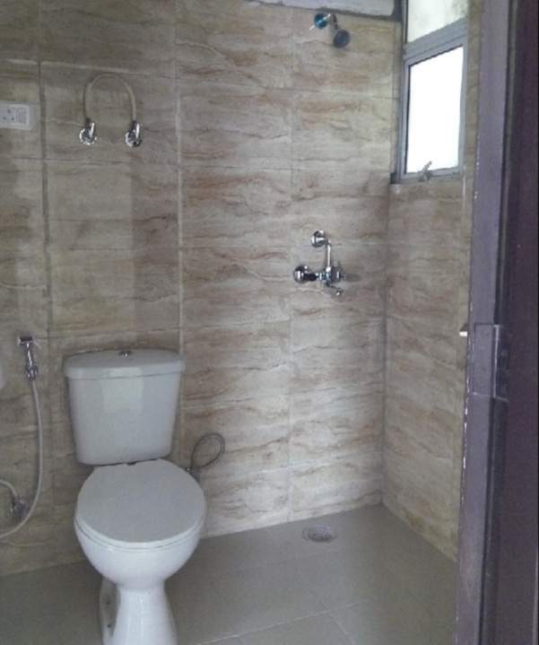  le garden phase 2 tower h i j o and q Bathroom