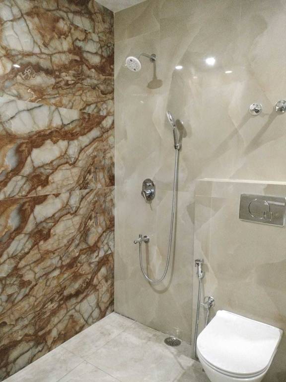  luxury floor Bathroom