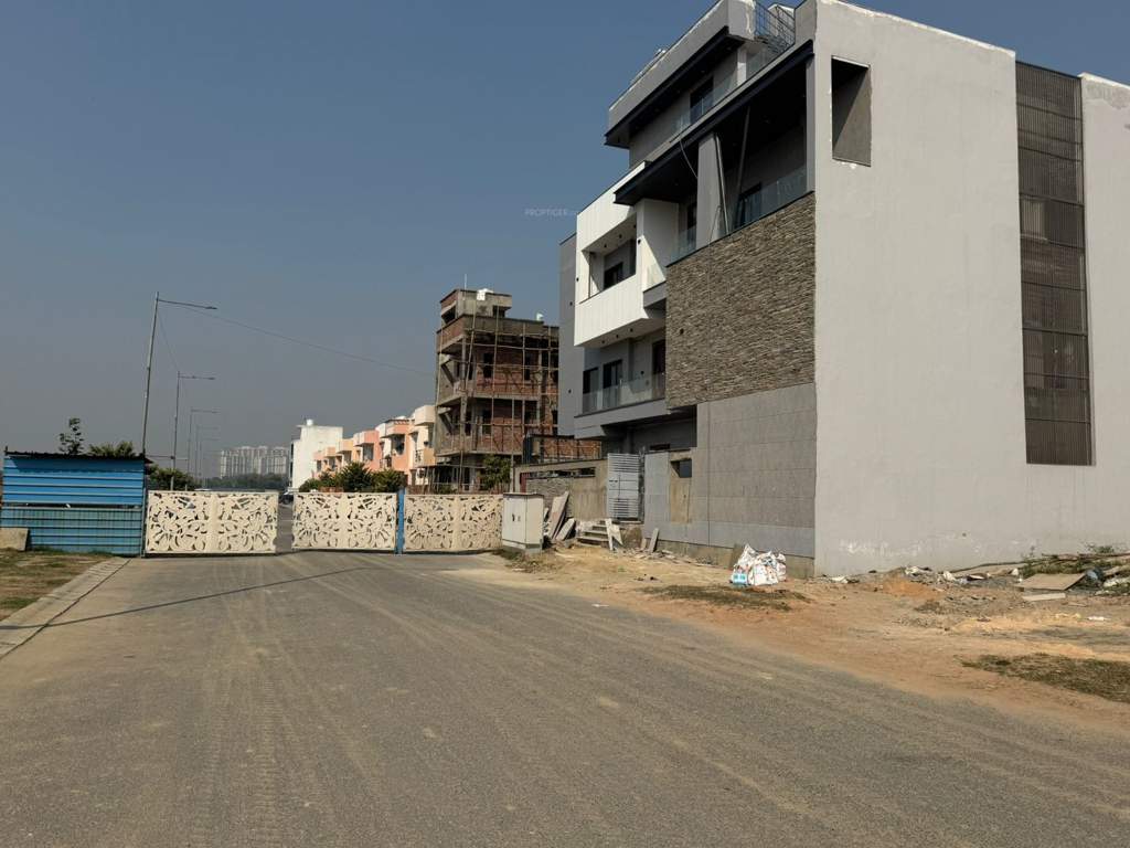 wave city and around Internal Roads & Footpaths