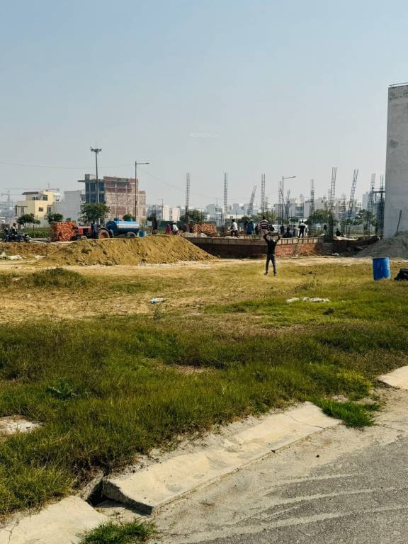 wave city and around Plot