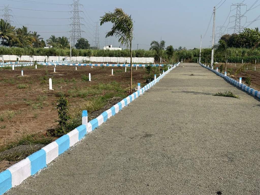  earth homes Internal Roads & Footpaths