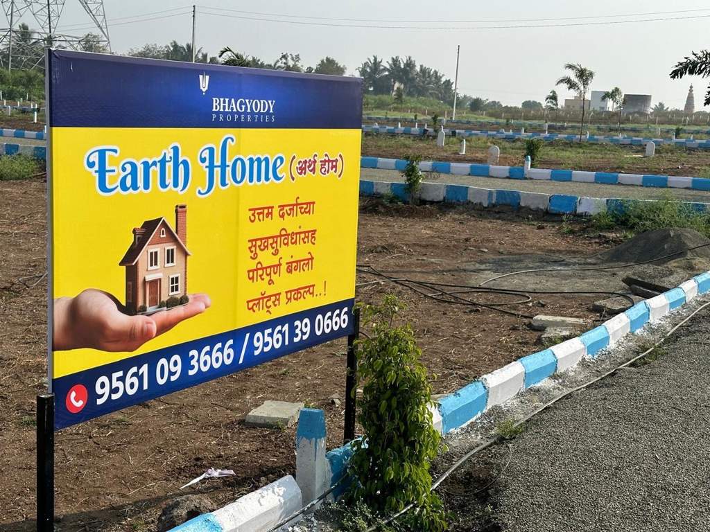  earth homes Plot