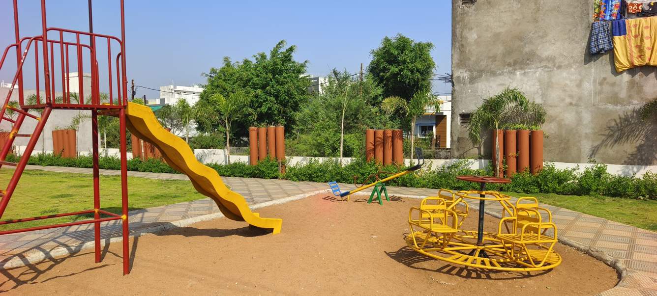 shreenathji avenue Children's play area