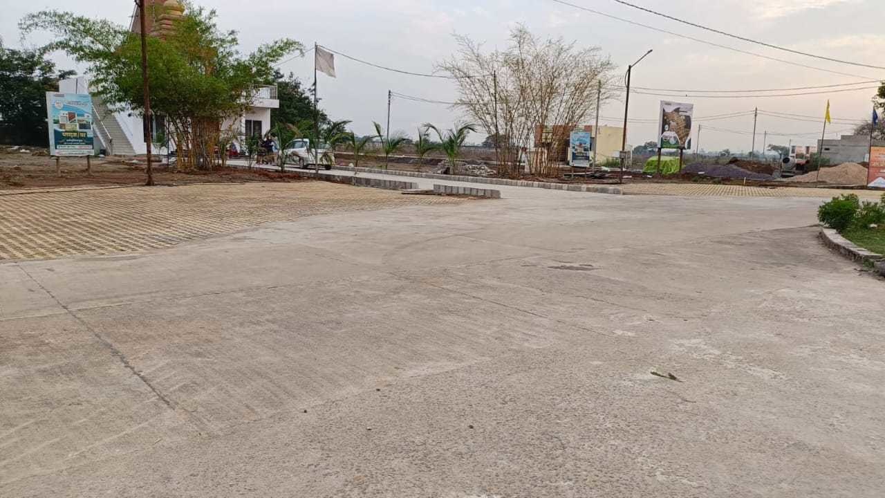  harshit harmony Plot