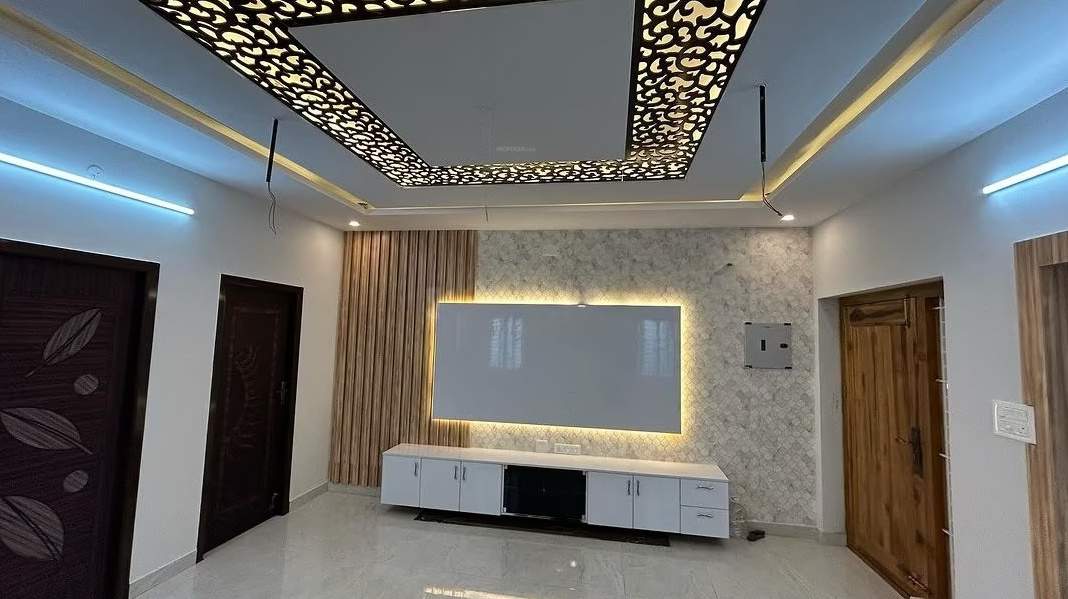  marutham royal park villa Living Area