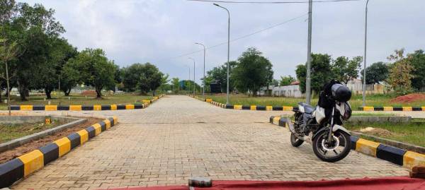  golden-crest Internal Roads & Footpaths