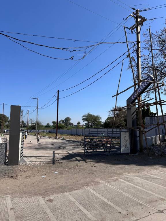  ratn parisar Gated Community