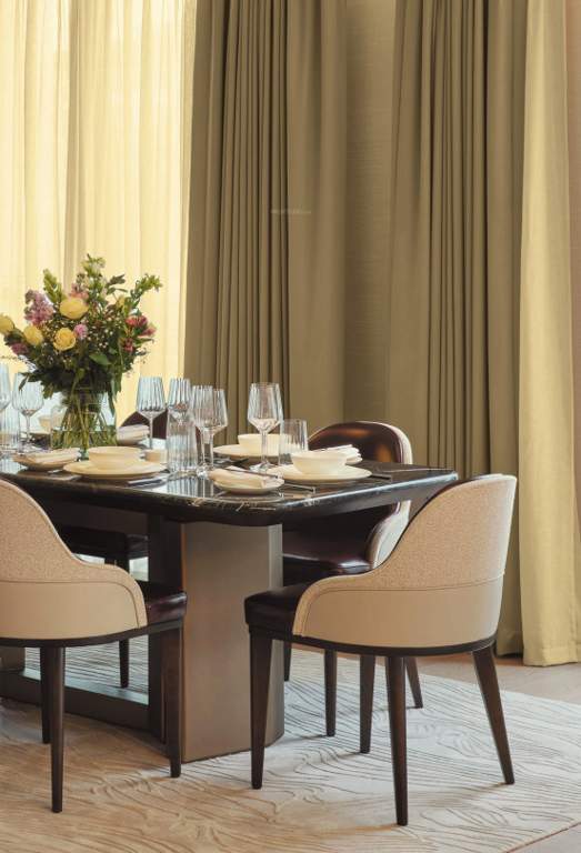  estate and club Dining Area