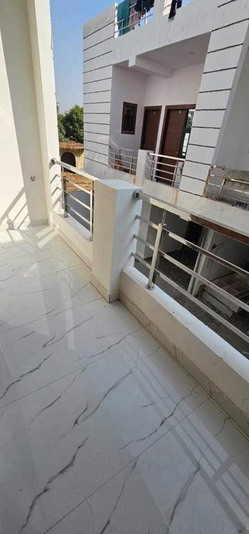  metro villas Balcony