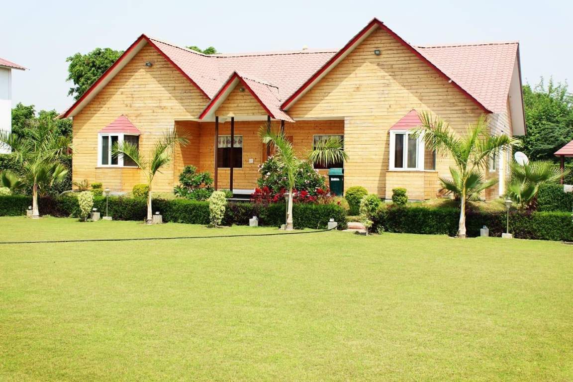  green beauty farm house Others