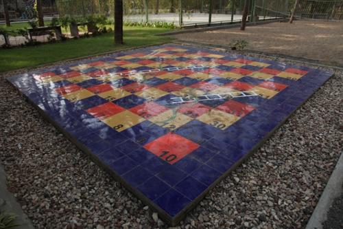  royal-village Children's play area