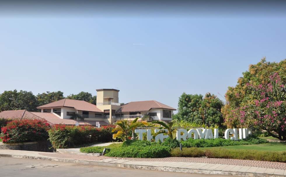  royal village Club House