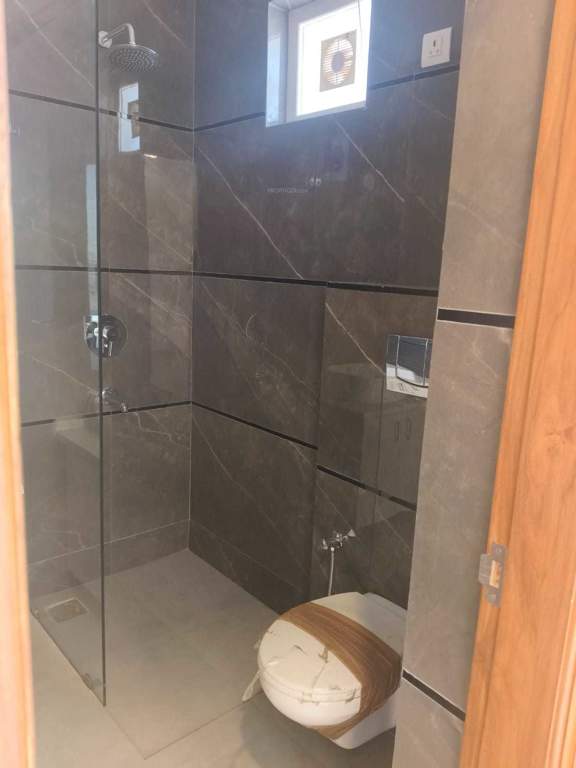  luxury floor Bathroom